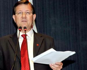 DEPUTADO DO PT PEDE VISTA E "SALVA" NICOLAU